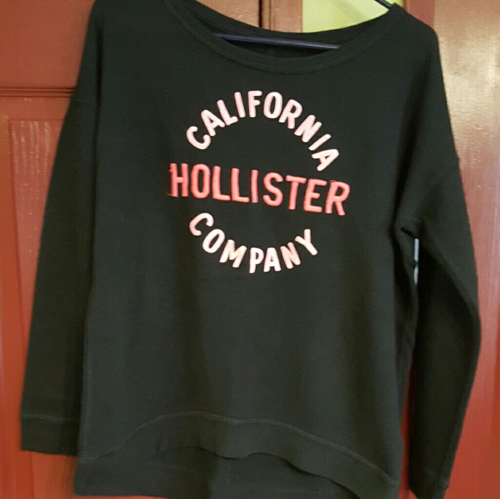 Hollister sweater